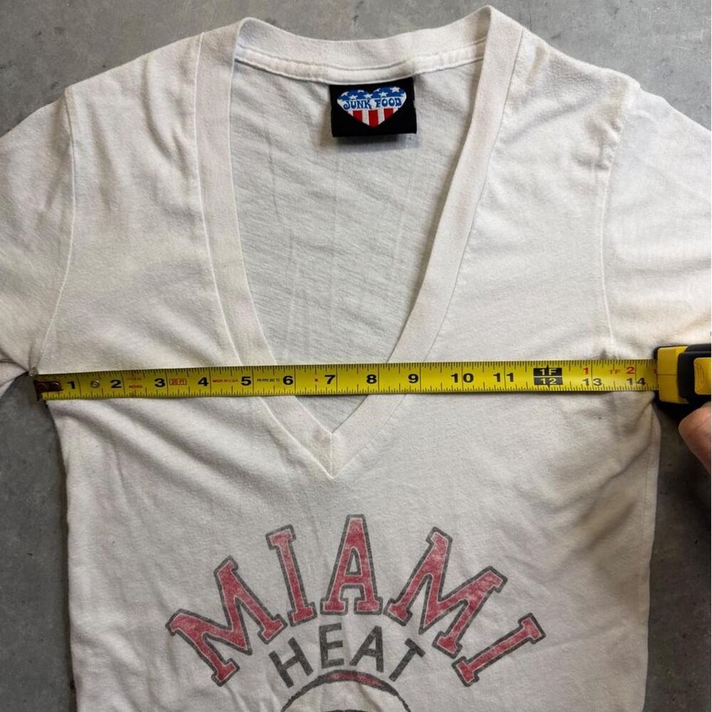 Junk-food Women's White and Cream T-shirt - Picture 5 of 8